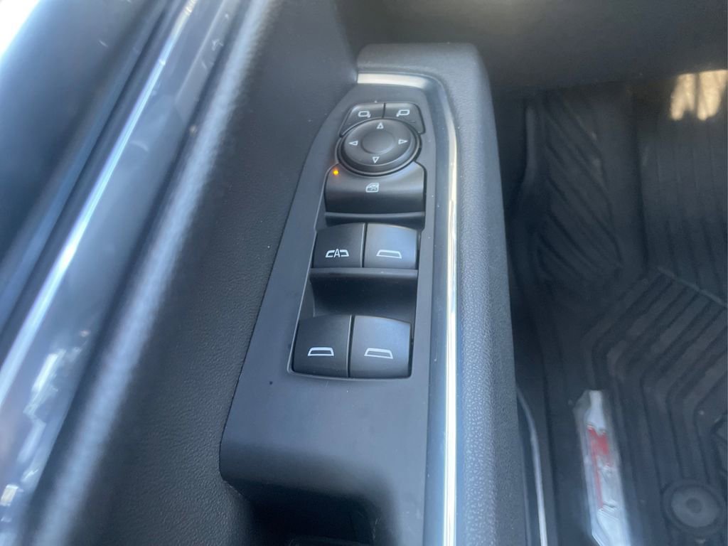 Used 2025 Chevrolet Silverado 1500 LT Trail Boss w/ Convenience Package II AWD/4WD image 37