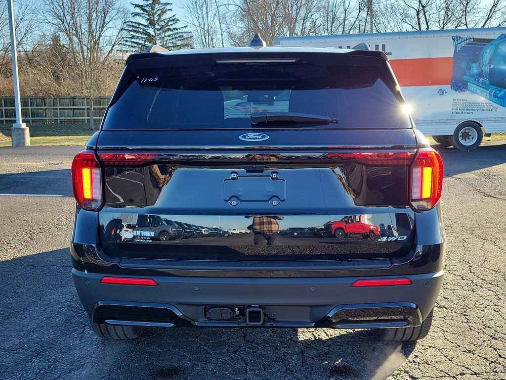 New 2026 Ford Explorer ST-Line image 5
