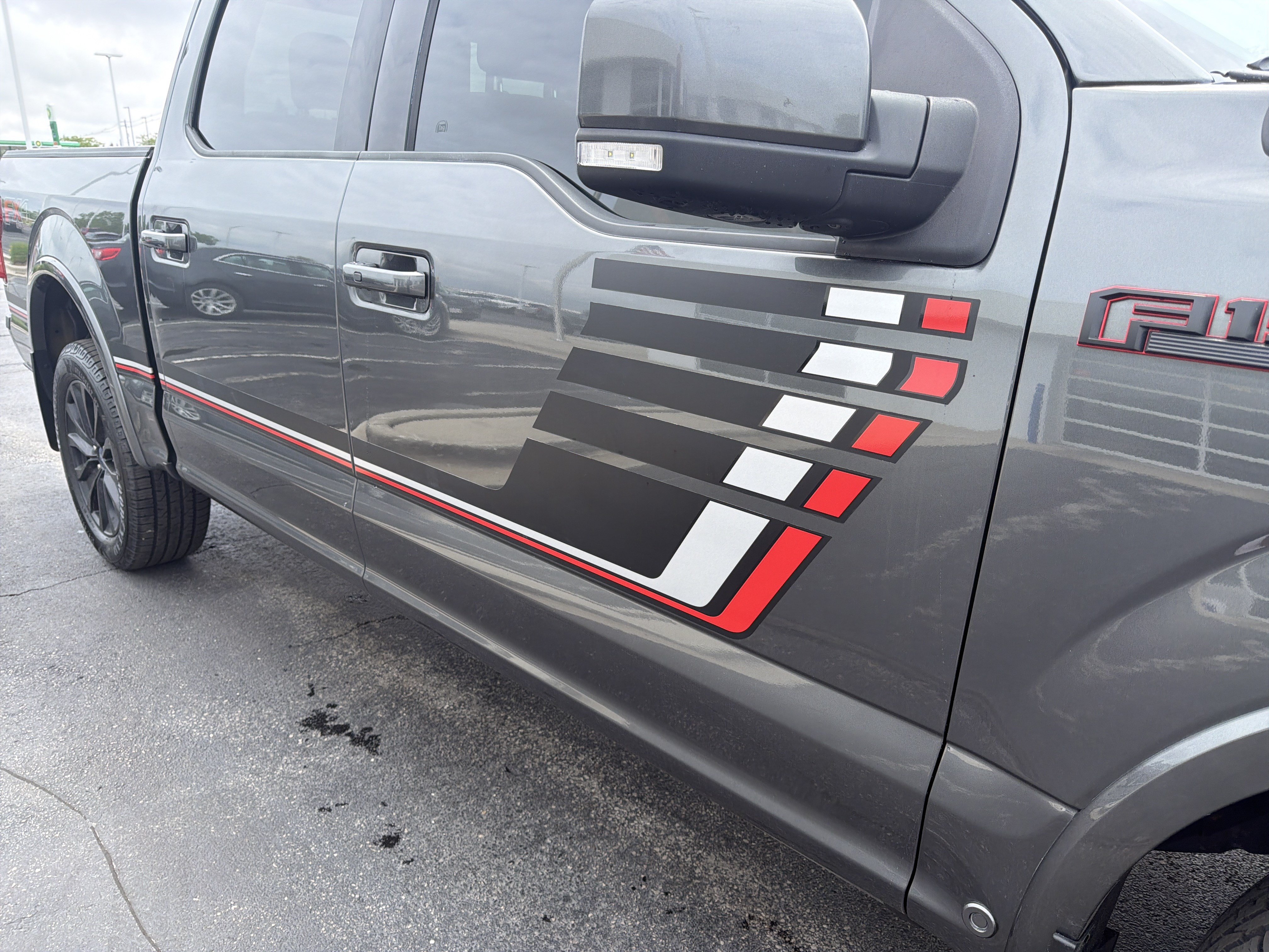 Certified 2019 Ford F150 Lariat w/ Equipment Group 502A Luxury AWD/4WD image 8