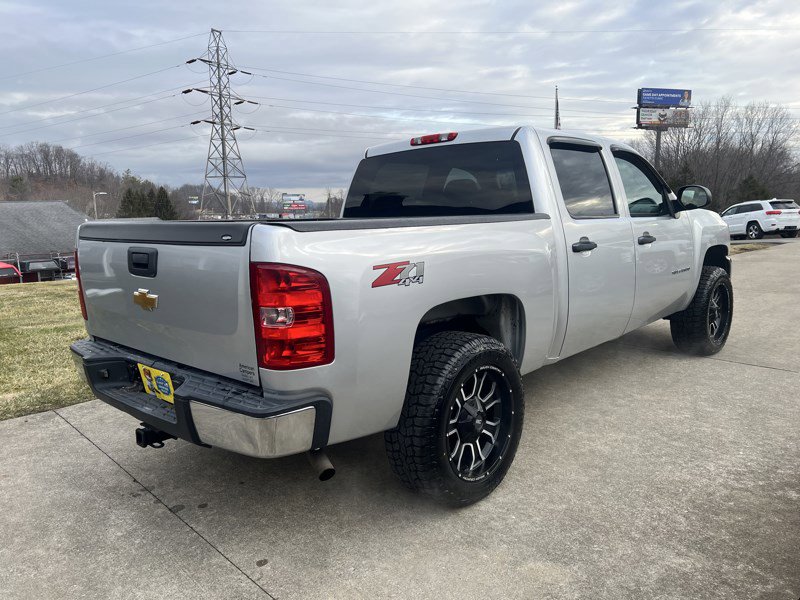 Used 2013 Chevrolet Silverado 1500 LT AWD/4WD image 3