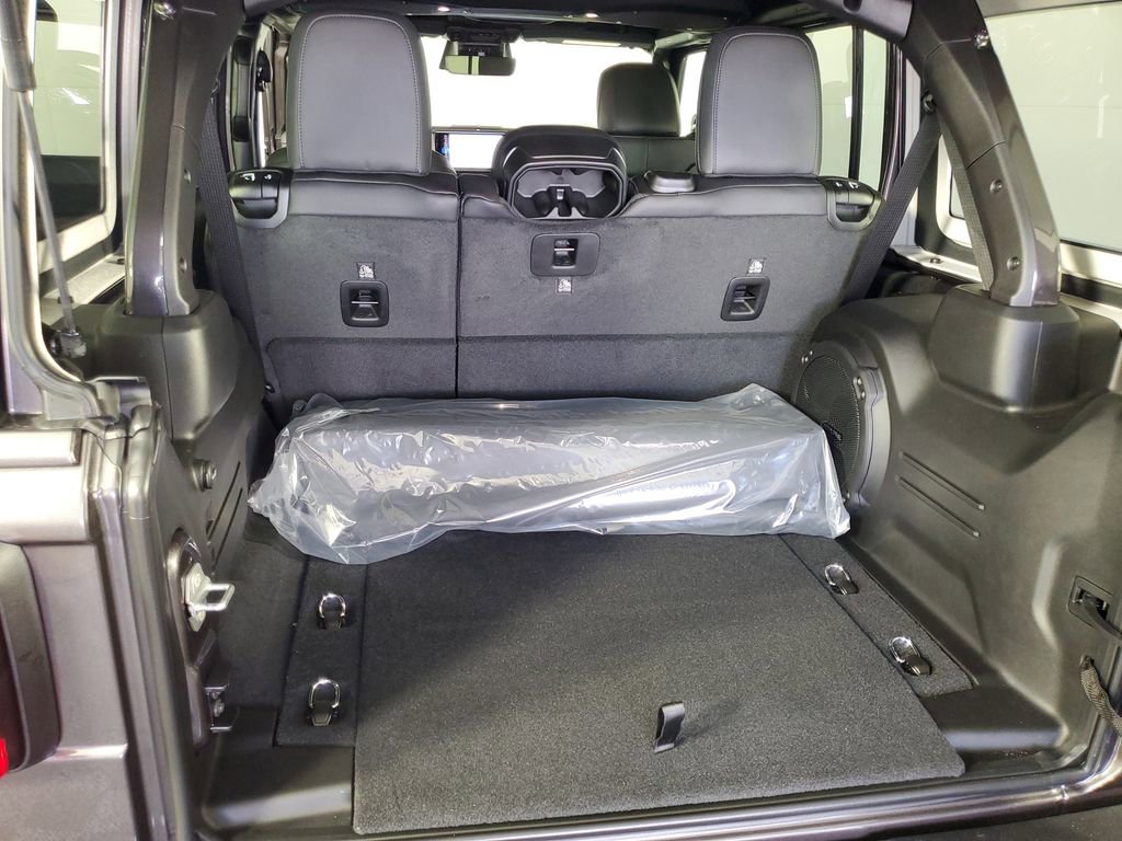 New 2026 Jeep Wrangler Unlimited Rubicon image 34