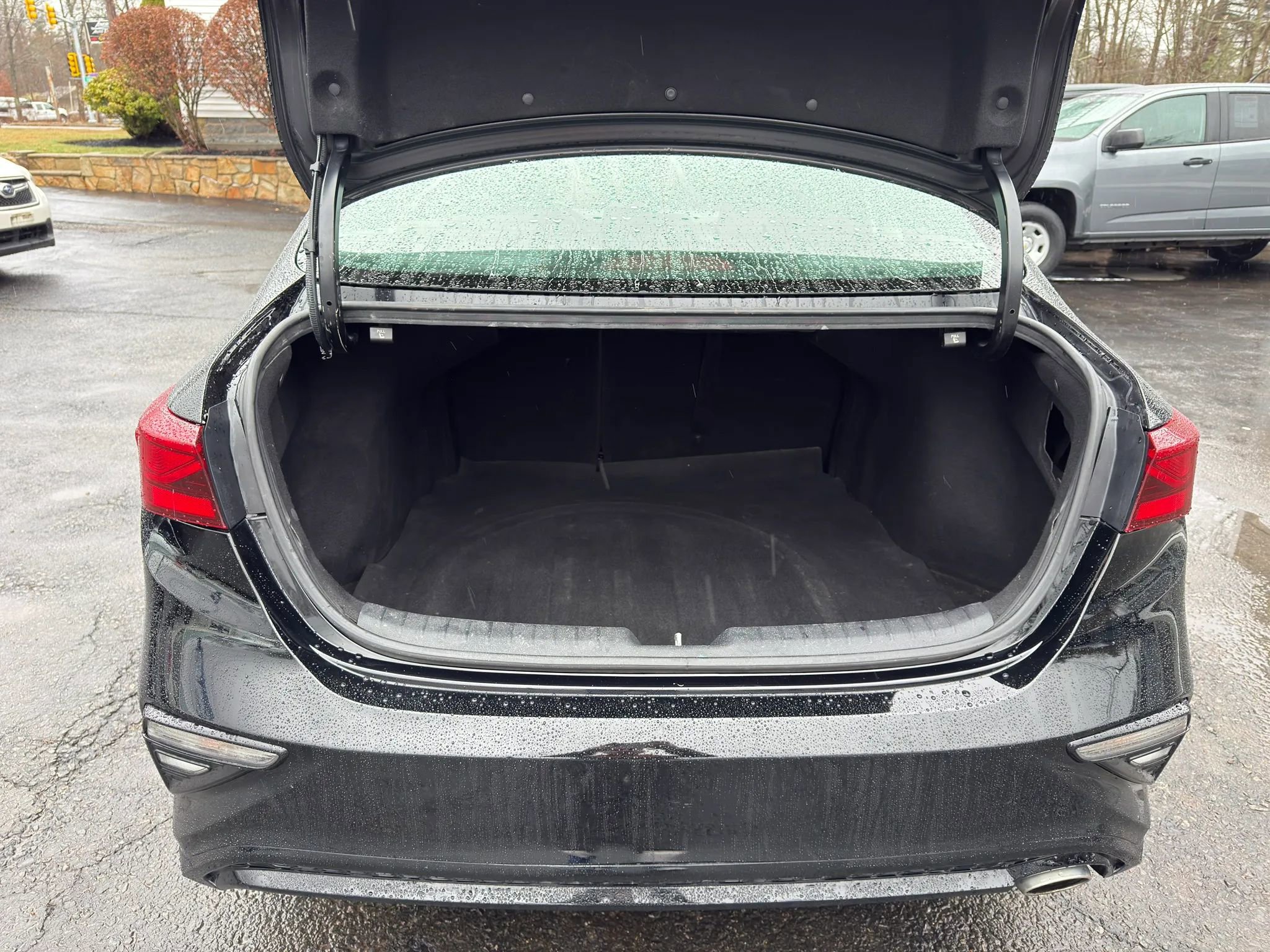 Used 2019 Kia Forte LXS FWD image 13