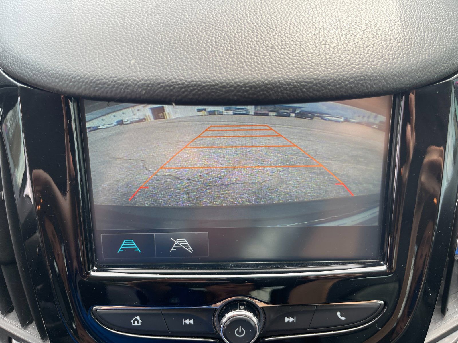 Used 2017 Chevrolet Cruze Premier image 19