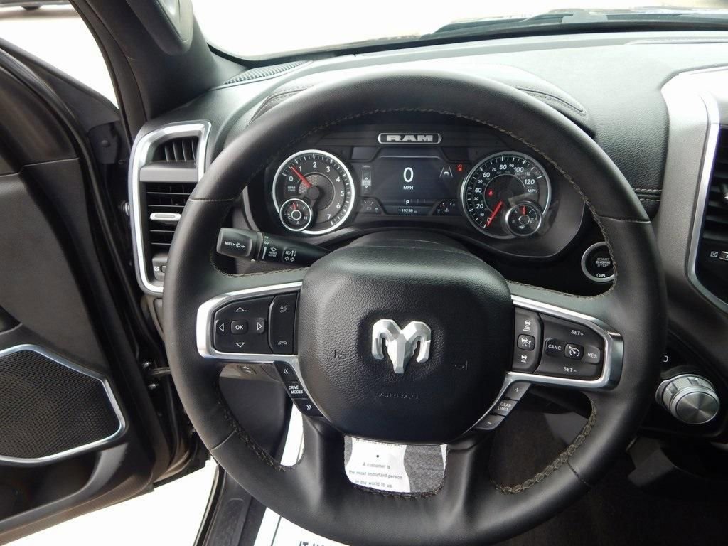 Used 2025 RAM 1500 Laramie AWD/4WD image 19