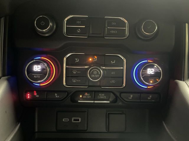 Used 2022 Chevrolet Tahoe Z71 w/ Luxury Package image 19