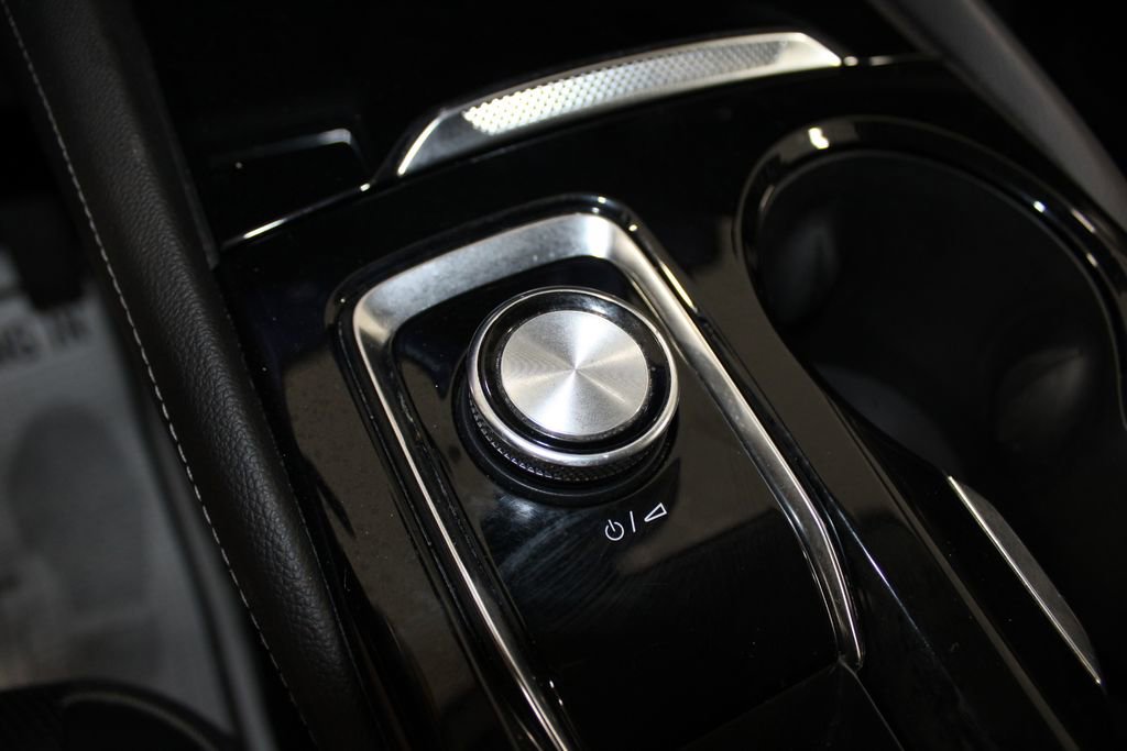 Used 2024 Buick Envision Avenir image 58