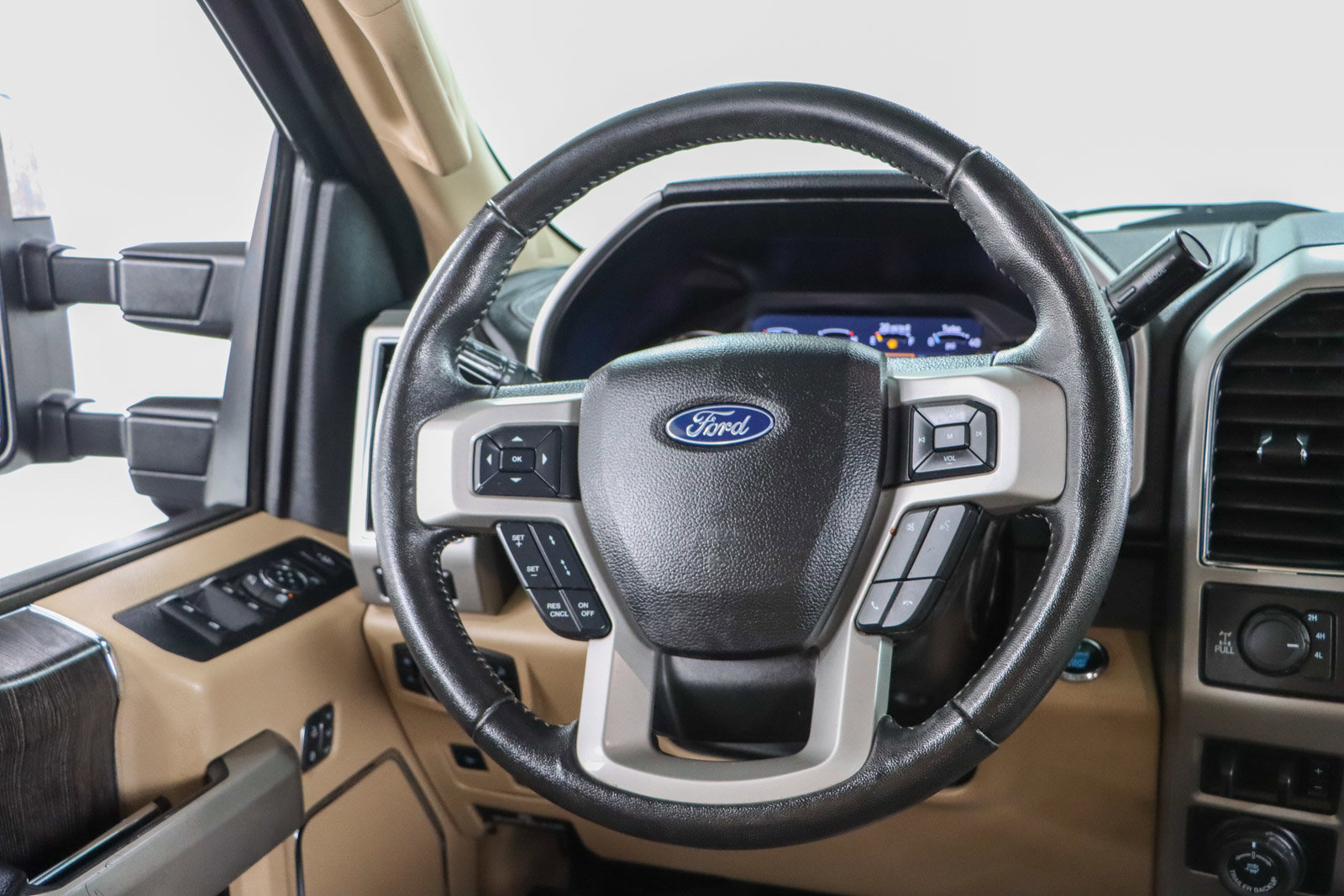 Used 2020 Ford F250 Lariat w/ Lariat Ultimate Package image 13