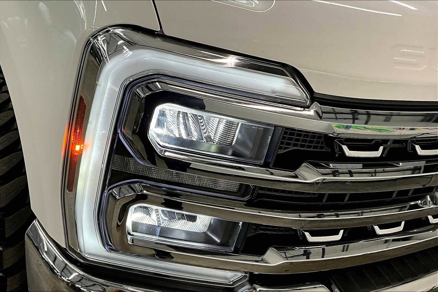 Used 2024 Ford F350 Lariat image 29