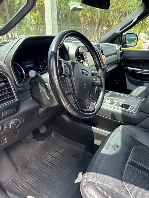 Used 2019 Ford Expedition Limited w/ Equipment Group 301A RWD image 8