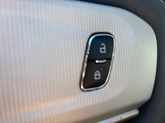 New 2027 Ford Explorer Active w/ Active Comfort Package RWD image 30