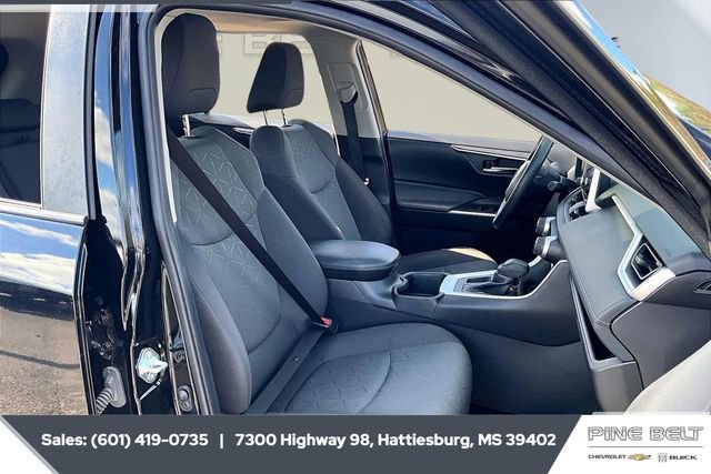 Used 2024 Toyota RAV4 XLE image 6