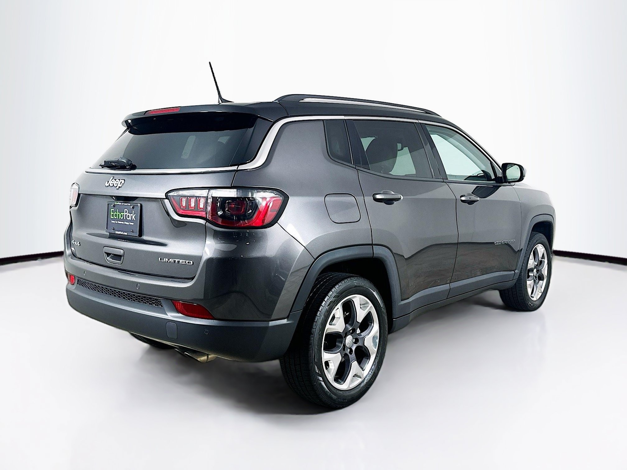 Used 2021 Jeep Compass Limited w/ Sun and Sound Group AWD/4WD image 9