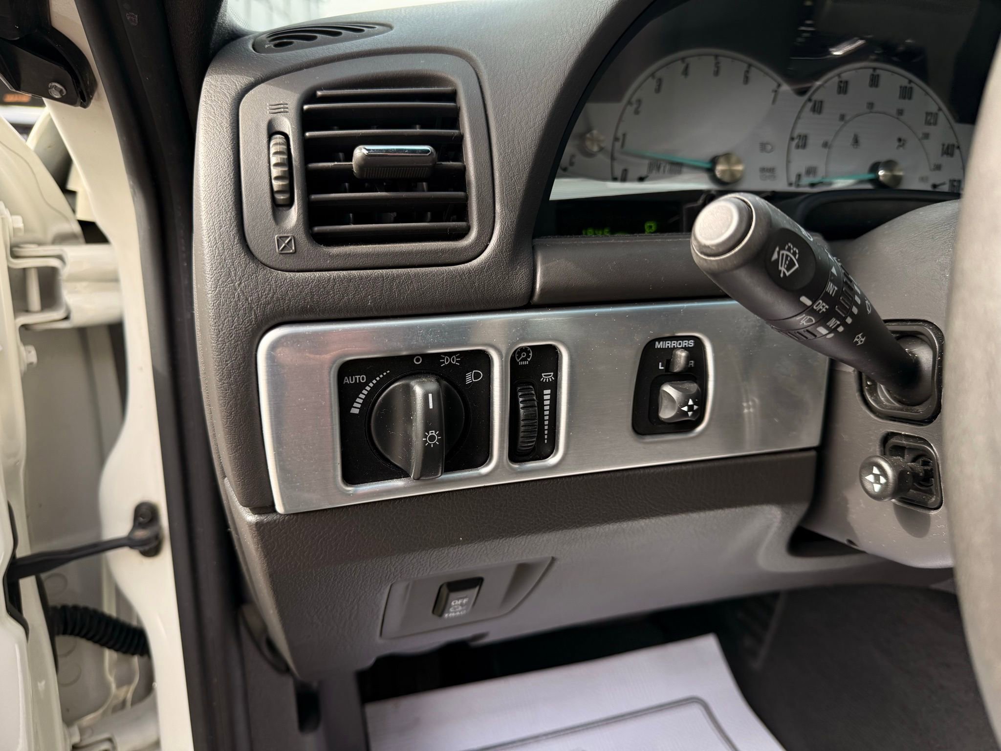 Used 2002 Ford Thunderbird image 34