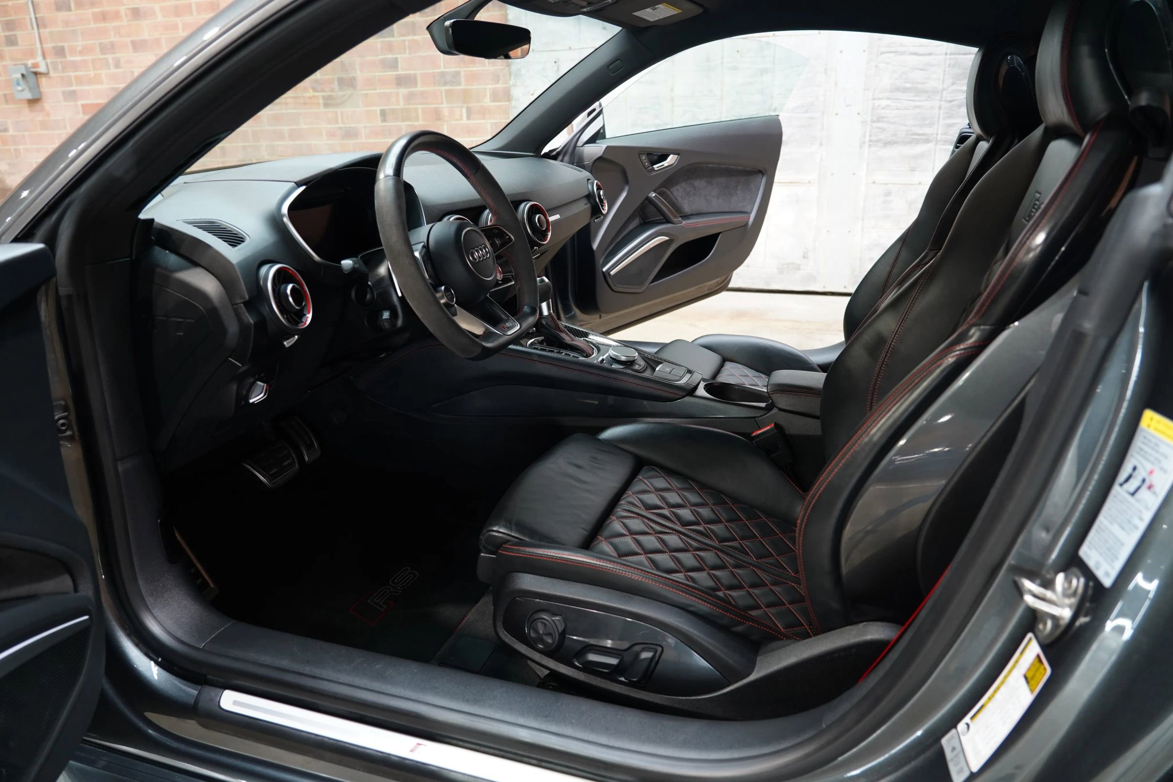 Used 2018 Audi TT RS w/ Technology Package image 43