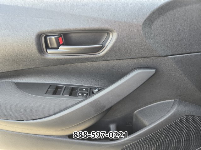 Used 2025 Toyota Corolla LE FWD image 30