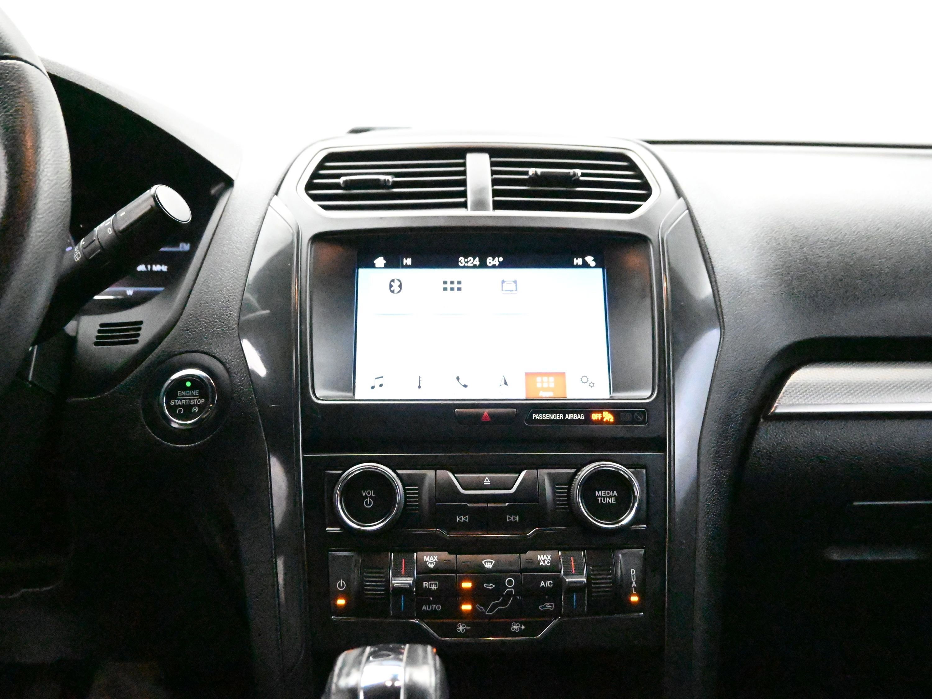 Used 2018 Ford Explorer XLT w/ Equipment Group 201A image 12