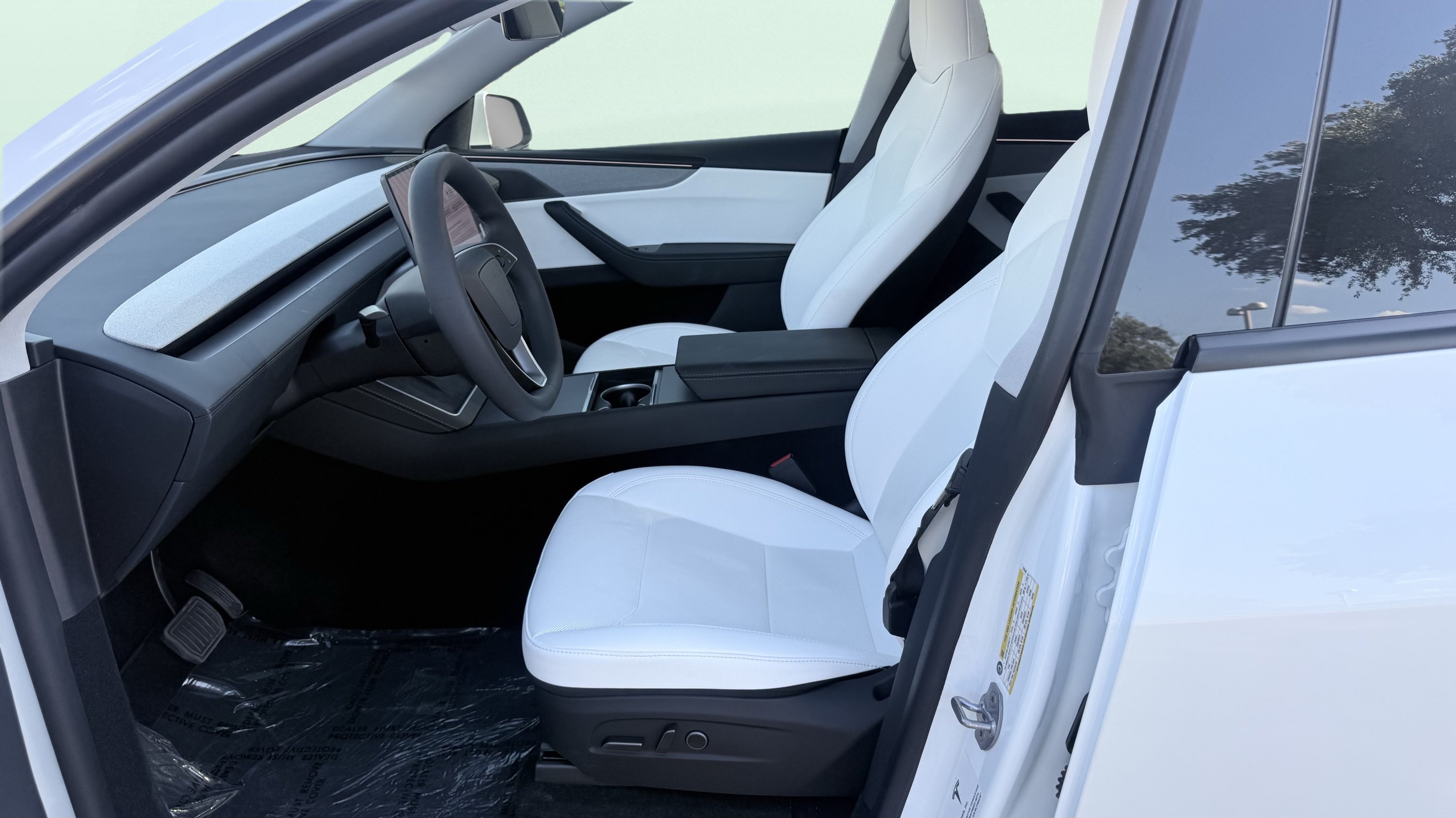 Used 2026 Tesla Model Y 2WD image 20