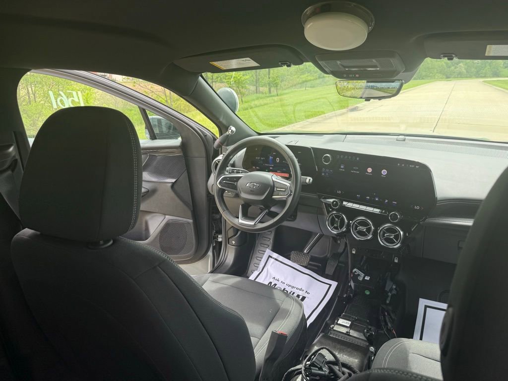 Used 2024 Chevrolet Blazer EV AWD Police image 17