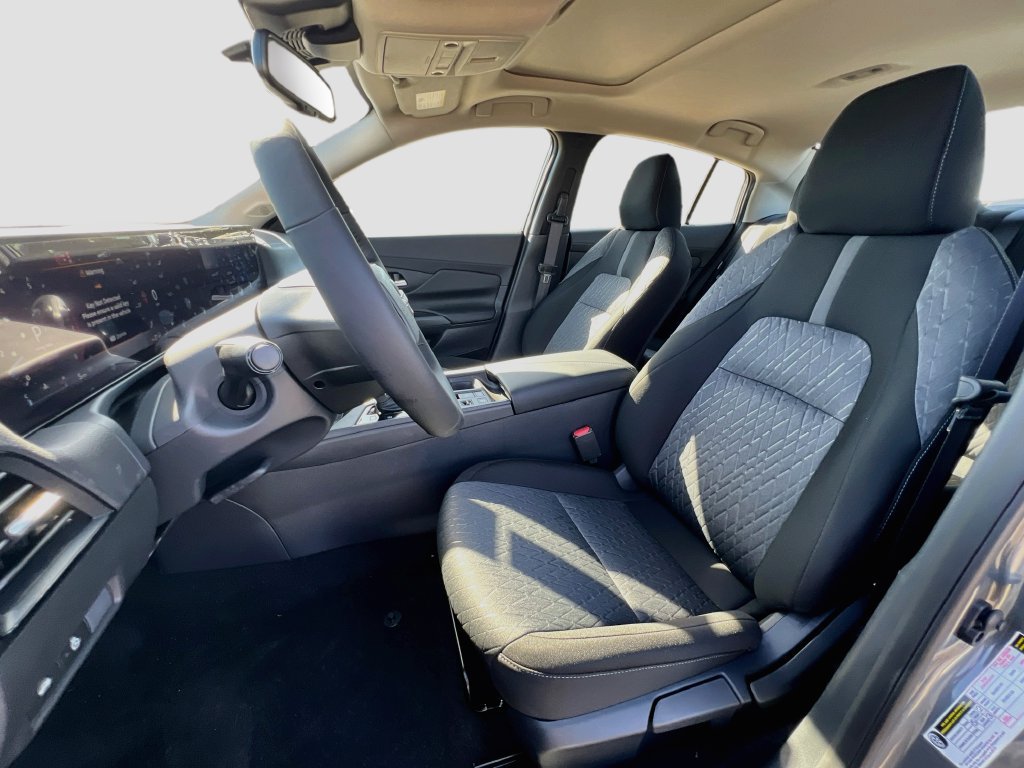 New 2027 Nissan Sentra SV FWD image 18