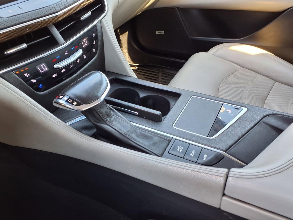 Used 2018 Cadillac CT6 Luxury RWD image 10
