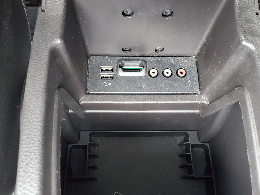 Used 2013 Ford Focus Titanium FWD image 19