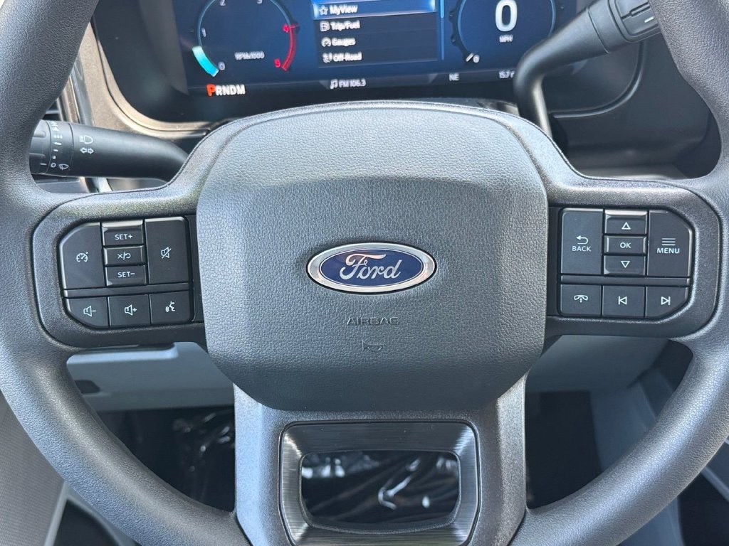 New 2026 Ford F350 XLT w/ XLT Premium Package AWD/4WD image 11