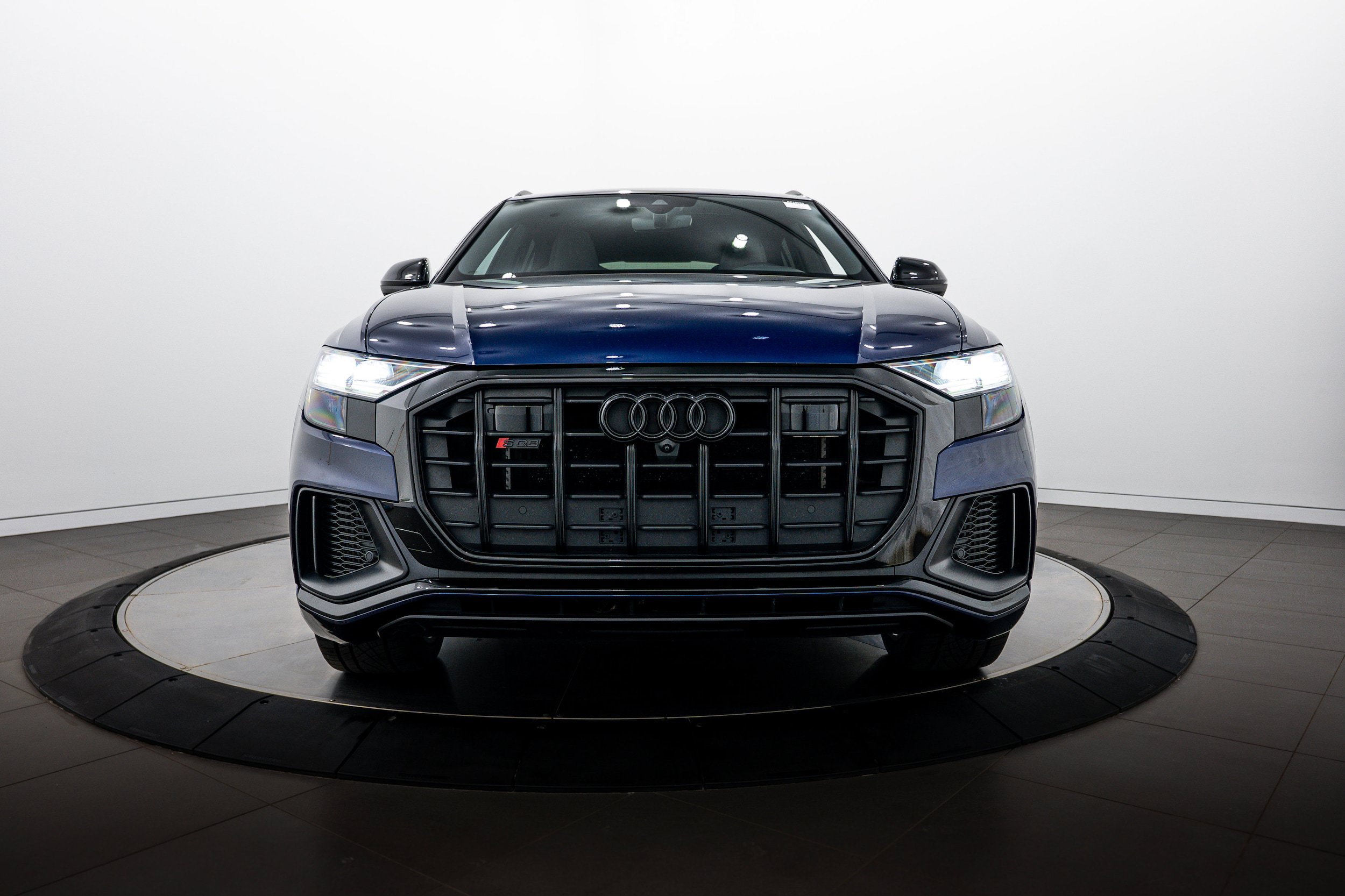 Used 2021 Audi SQ8 Premium Plus w/ SQ8 Black Optic Package AWD/4WD image 27