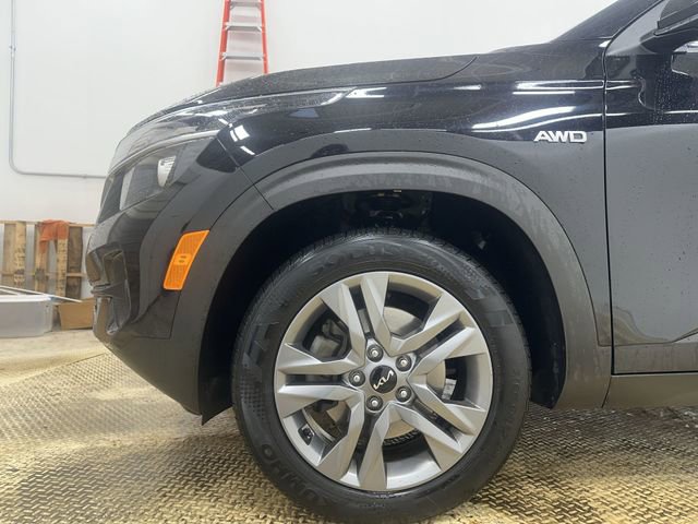 Certified 2023 Kia Seltos S image 19