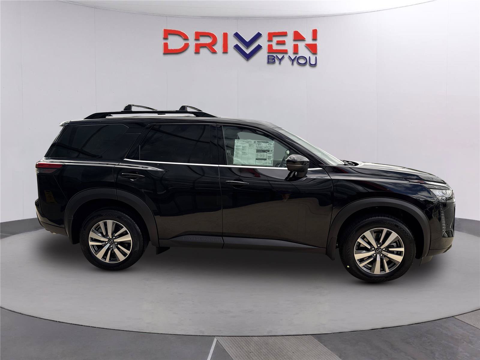 New 2026 Nissan Pathfinder SL FWD image 34