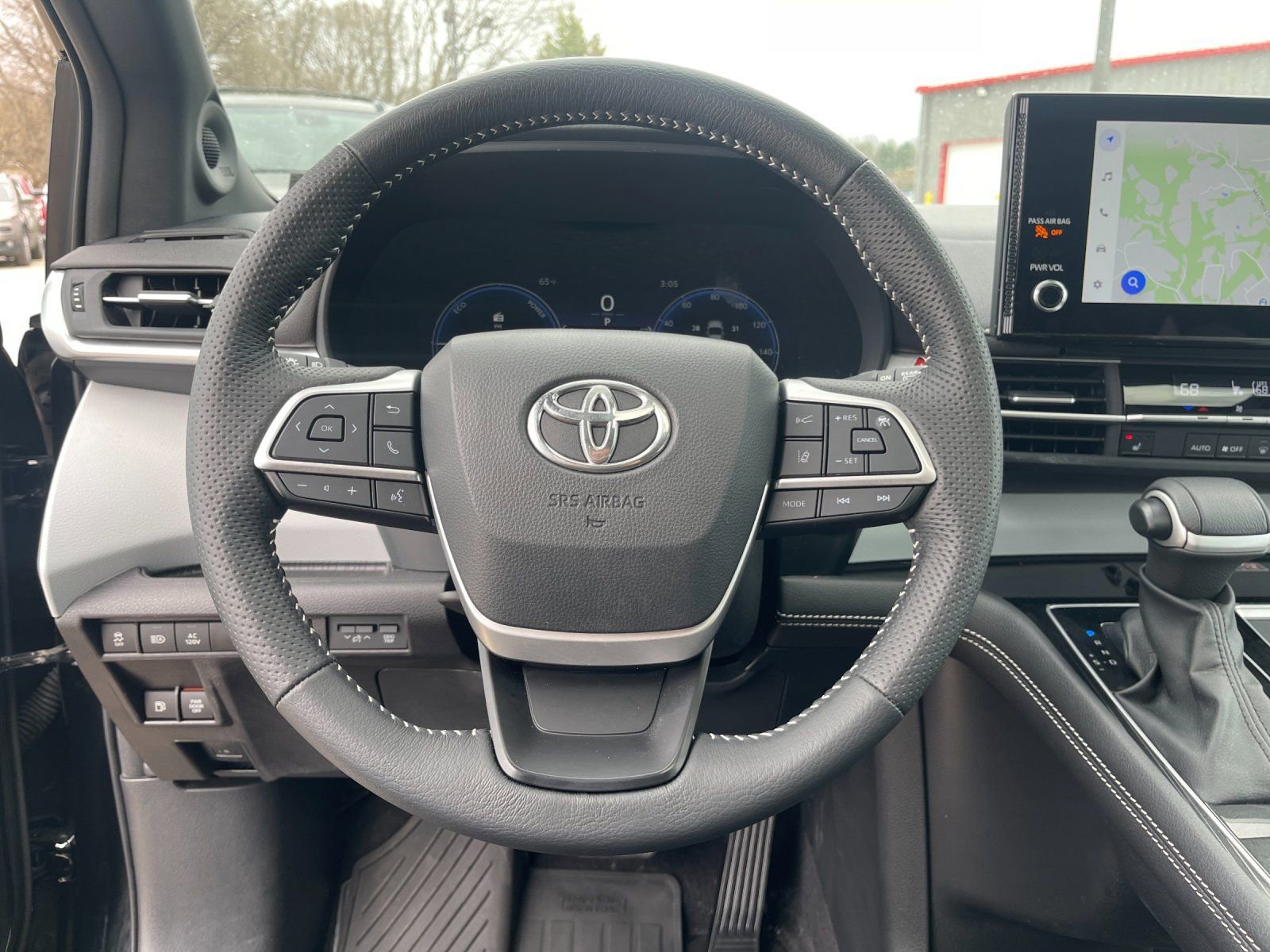 Used 2025 Toyota Sienna XSE w/ XSE Plus Package image 27