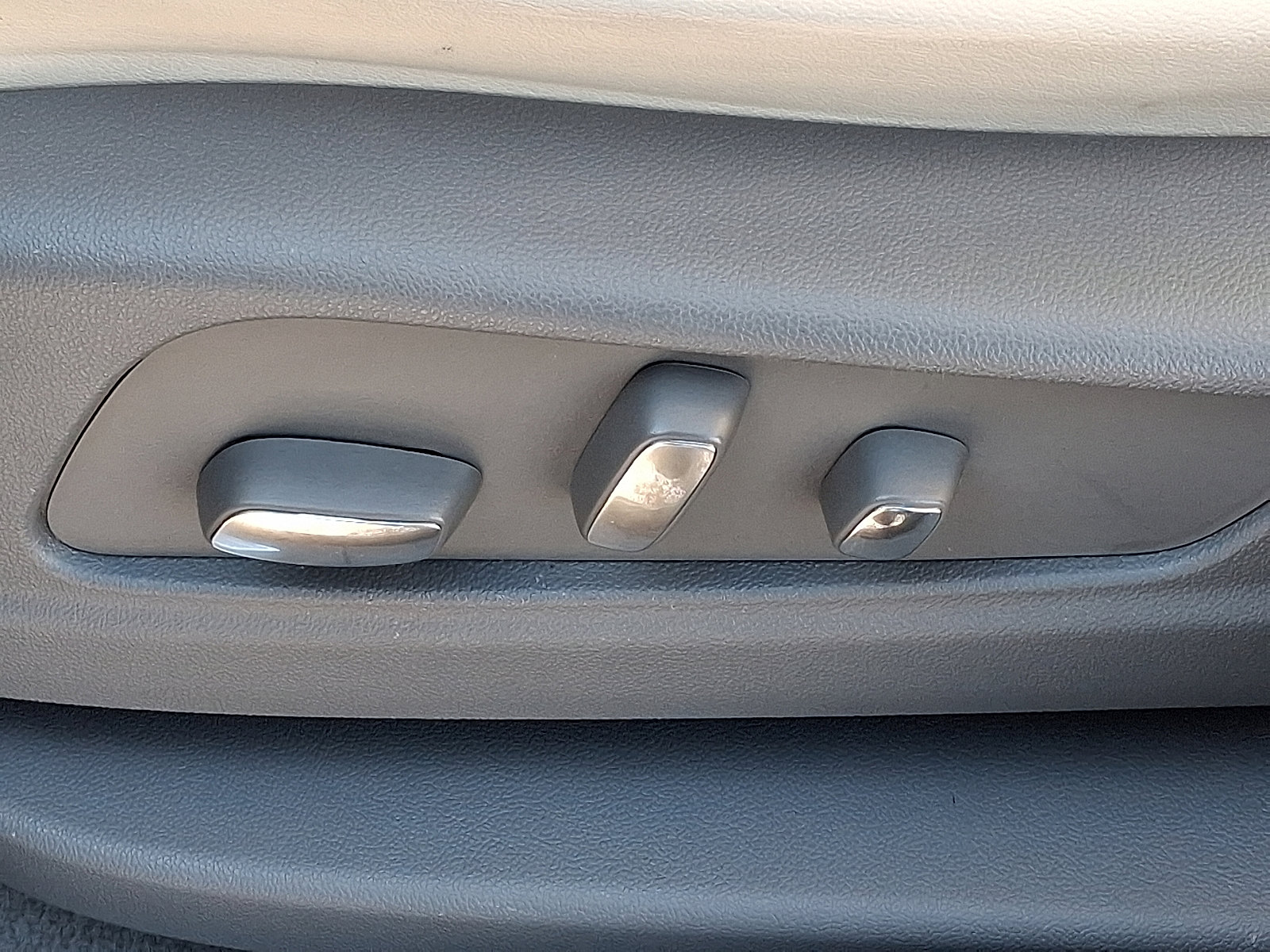 Certified 2024 Cadillac XT5 Premium Luxury image 17