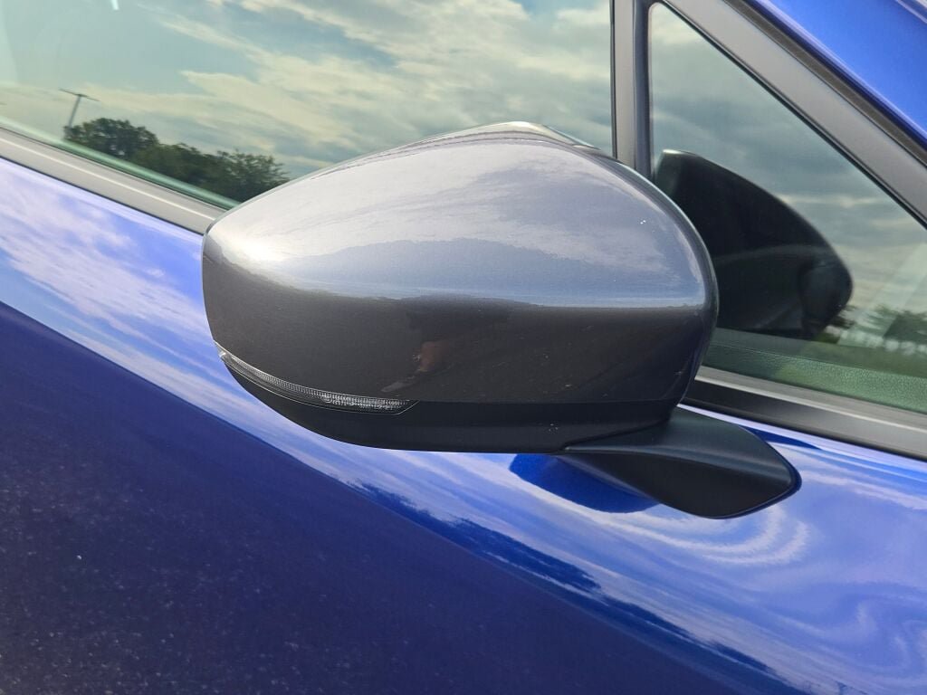 Used 2024 Subaru Crosstrek 2.5i Limited w/ Crosstrek Mirror Package AWD/4WD image 5