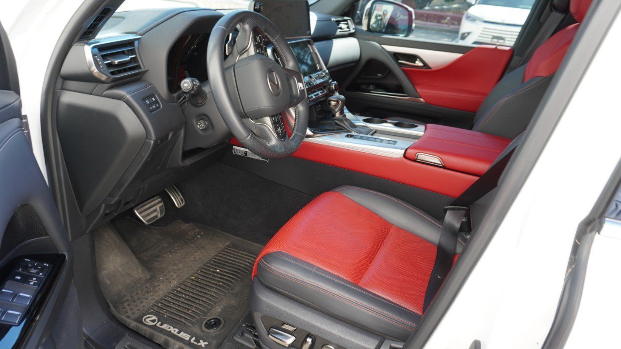 Certified 2024 Lexus LX 600 F Sport AWD/4WD image 9