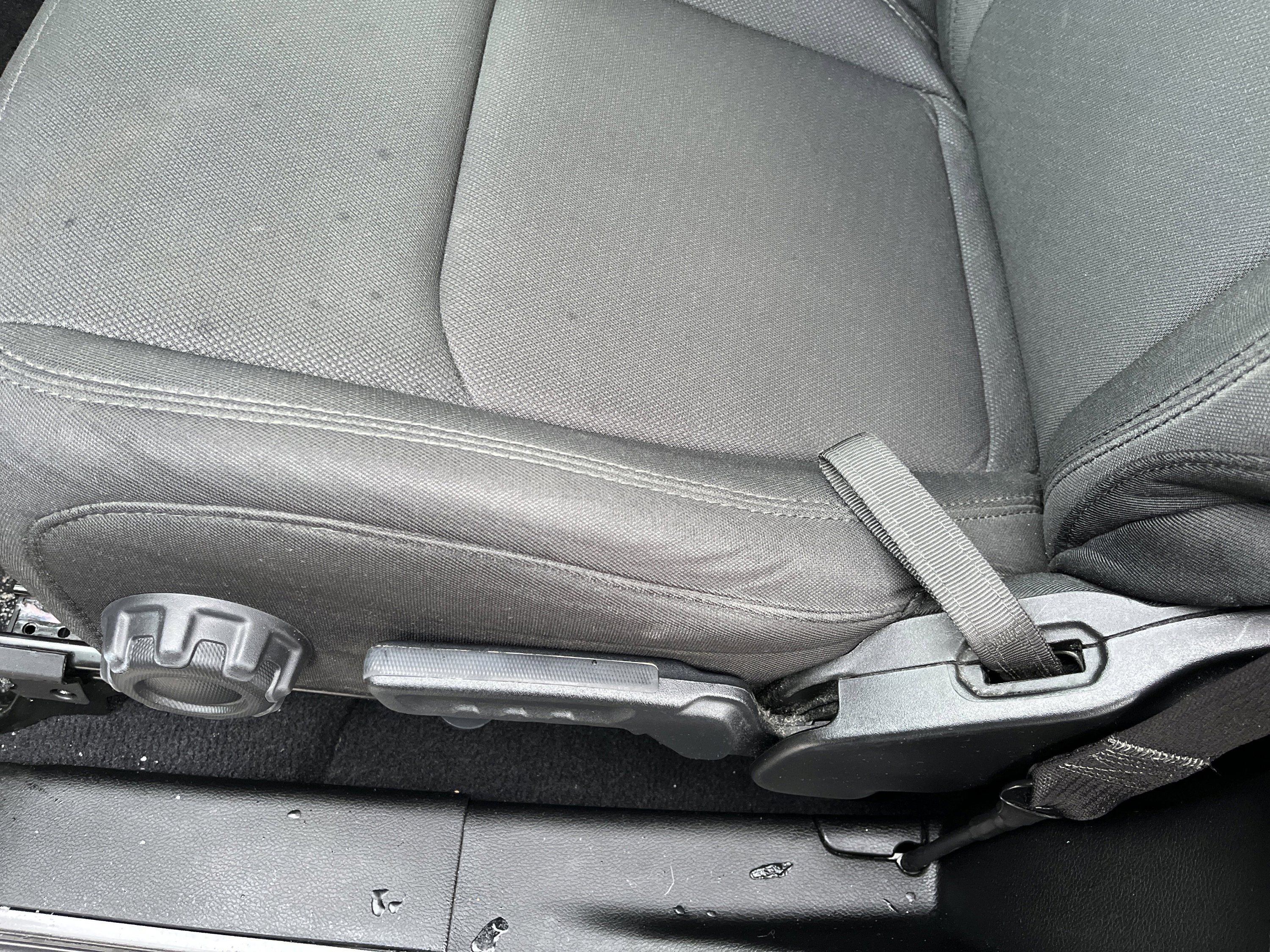 Used 2022 Jeep Wrangler Sport S image 16