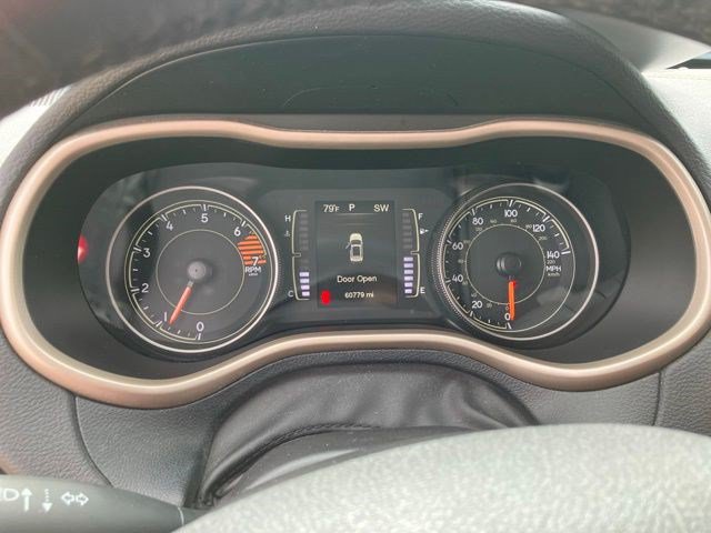 Certified 2017 Jeep Cherokee Latitude w/ Comfort & Sound Group FWD image 15