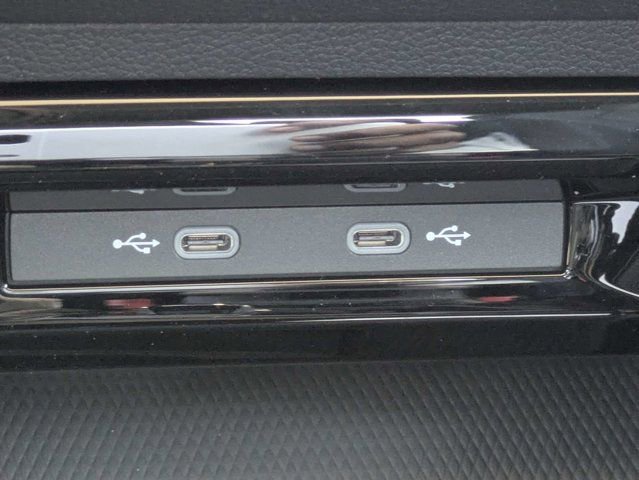 Used 2026 Volkswagen Golf AWD/4WD image 26