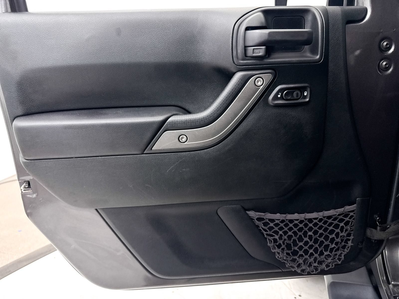 Used 2018 Jeep Wrangler Unlimited Sport S AWD/4WD image 19