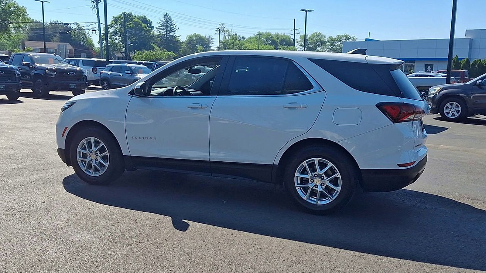 Certified 2024 Chevrolet Equinox LT FWD image 8
