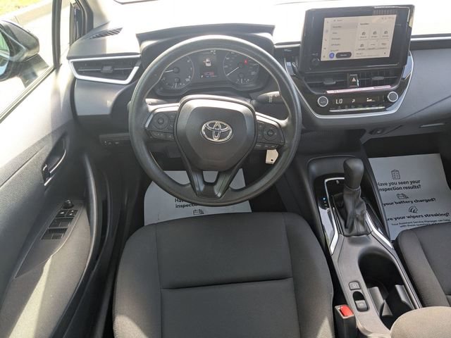 Used 2025 Toyota Corolla LE FWD image 28