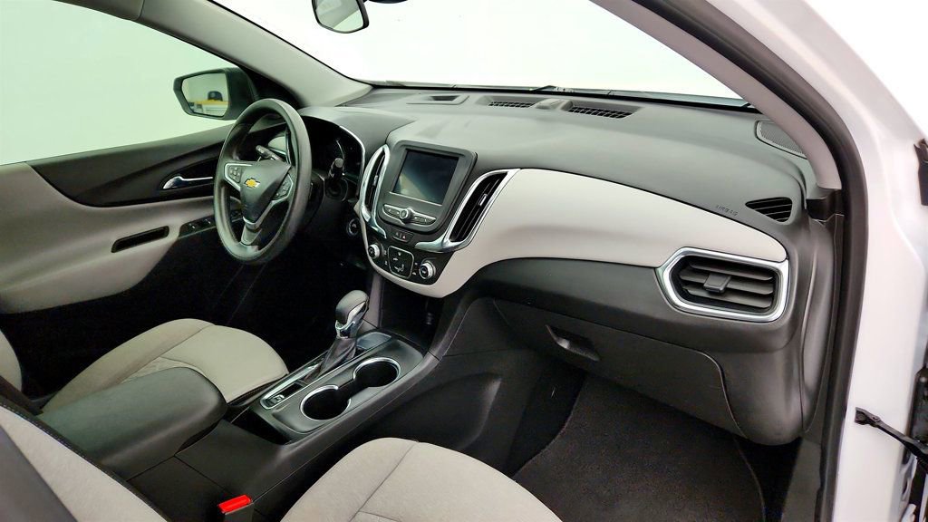 Used 2023 Chevrolet Equinox LS w/ LS Convenience Package FWD image 24