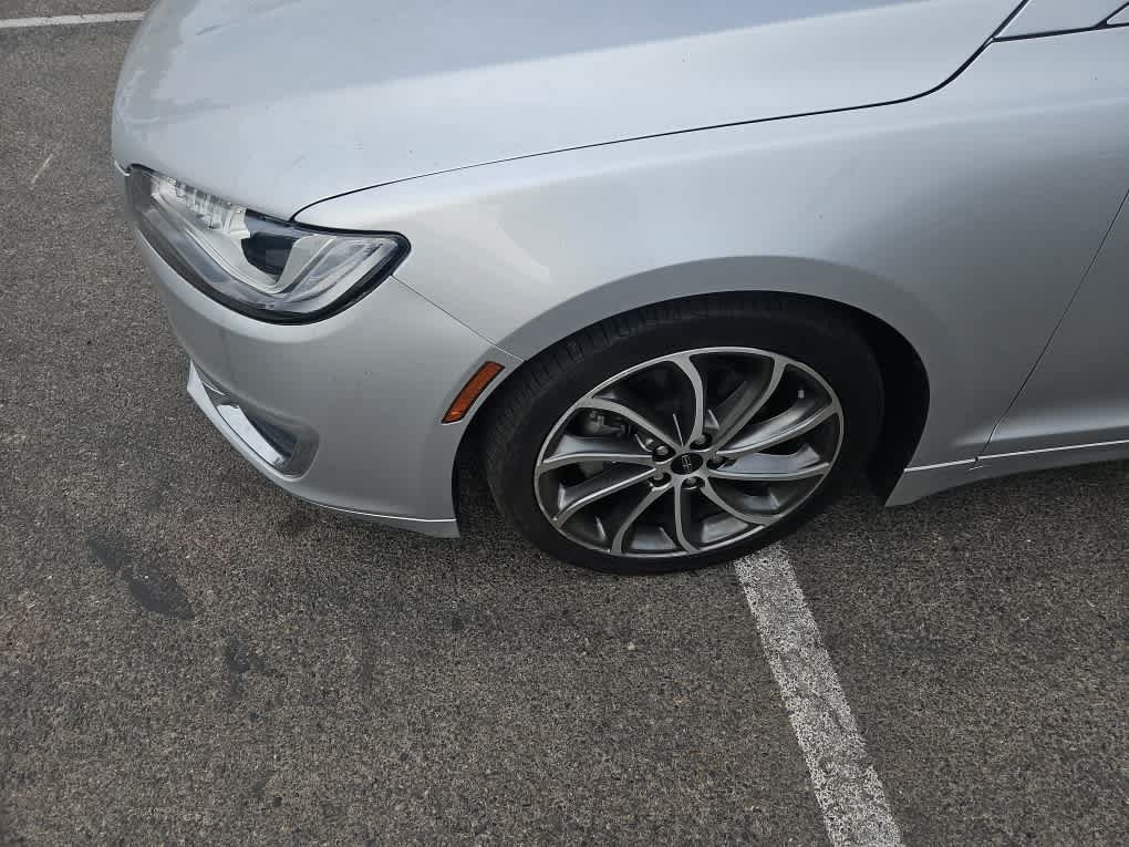 Used 2019 Lincoln MKZ Reserve w/ Reserve Plus Package FWD image 3