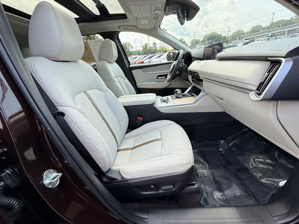 Used 2024 MAZDA CX-90 Plug-In Hybrid w/ Premium Plus AWD/4WD image 28