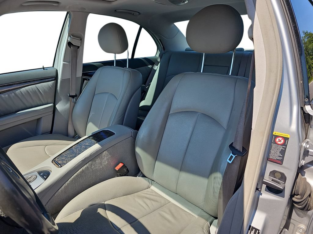 Used 2005 Mercedes-Benz E 320 Sedan image 16