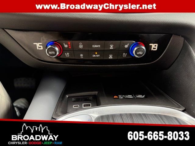 Used 2024 Buick Enclave Premium image 20