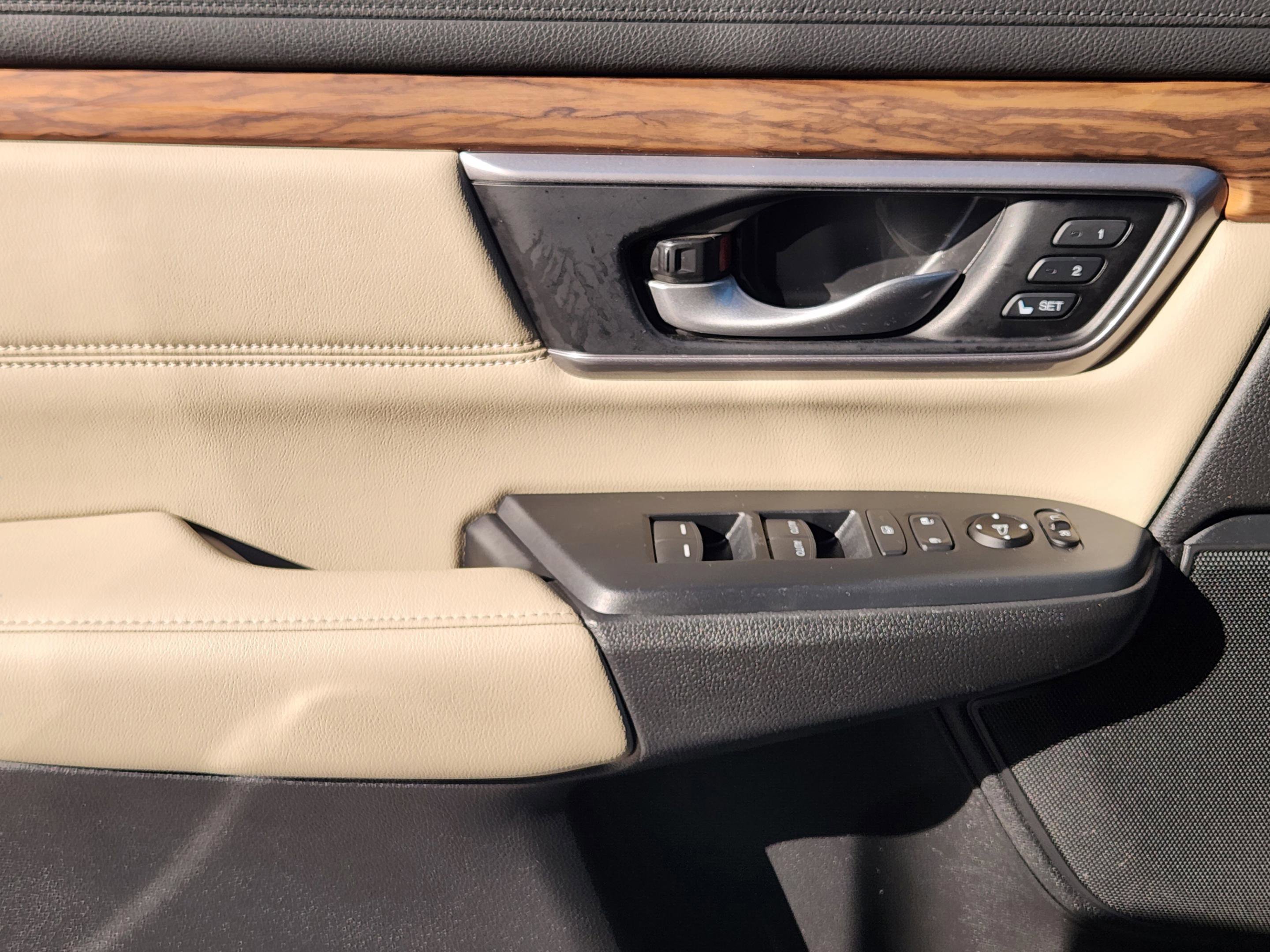 Used 2020 Honda CR-V Touring image 23