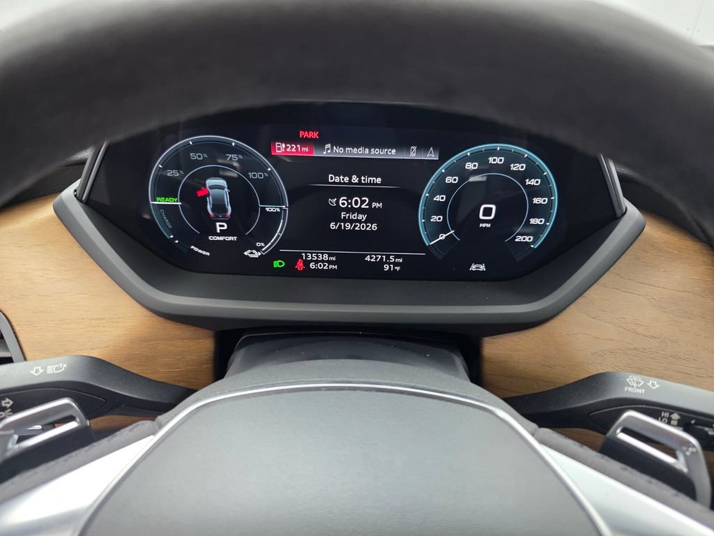 Used 2023 Audi e-tron GT Premium Plus AWD/4WD image 19