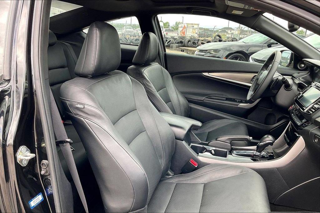 Used 2017 Honda Accord Touring image 28