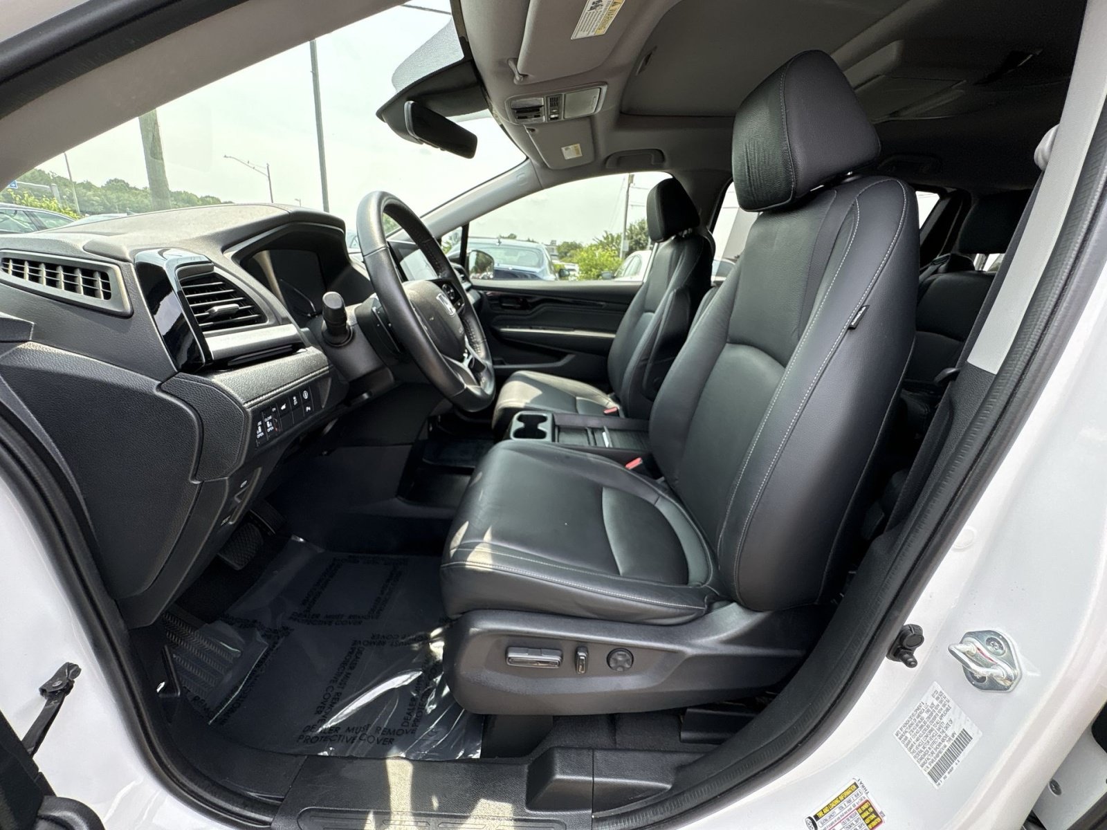 Used 2023 Honda Odyssey Touring image 13