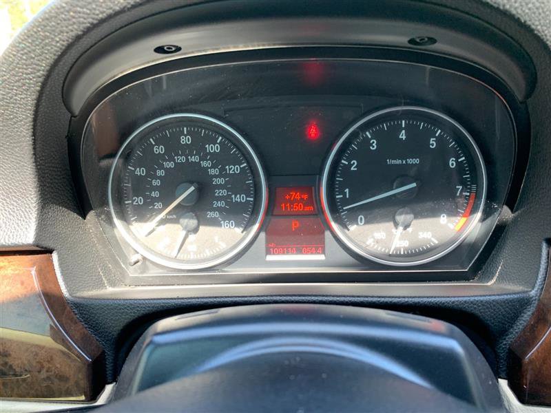 Used 2009 BMW 335i Convertible image 31