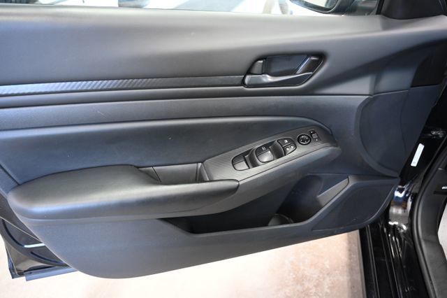 Used 2024 Nissan Altima 2.5 S image 26